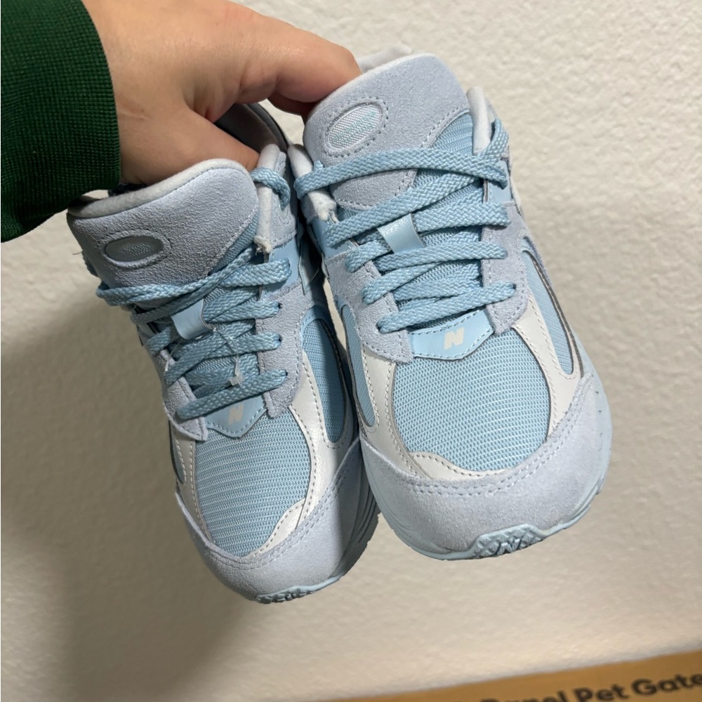 🔥New Balance 2002r Sky Blue Sneakers - Picture 7 of 9